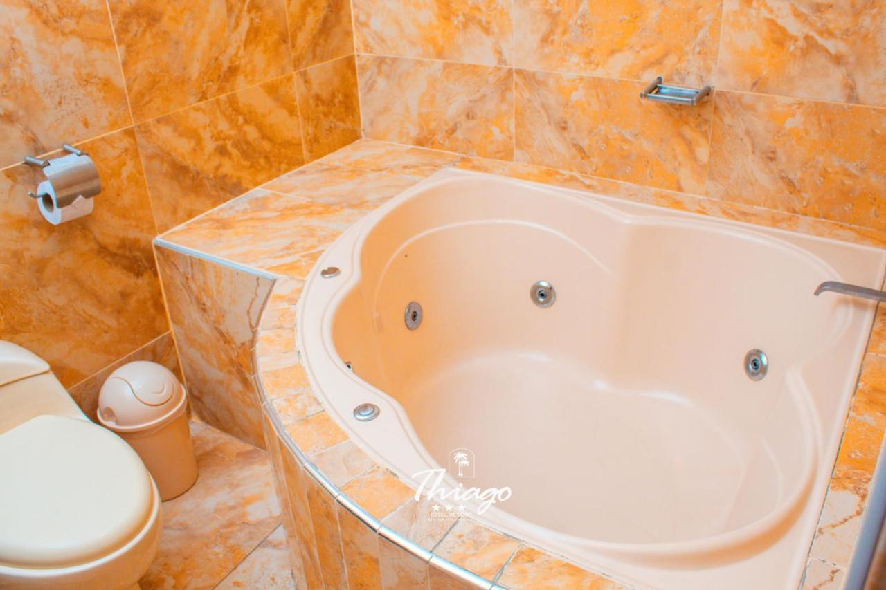 Hotel Resort Thiago Чинча Алта Екстериор снимка